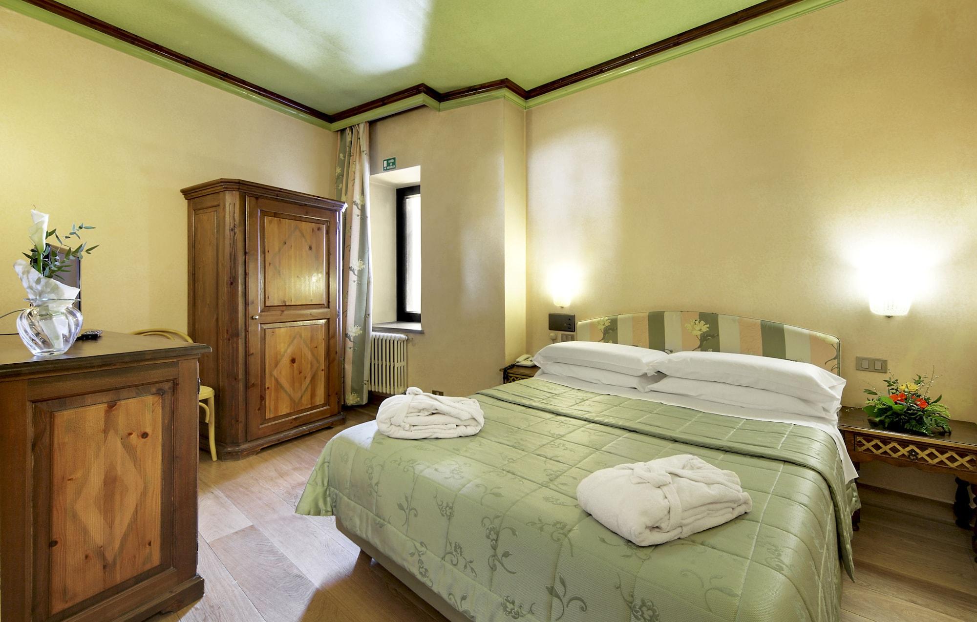 Hotel Club Relais Des Alpes 4*